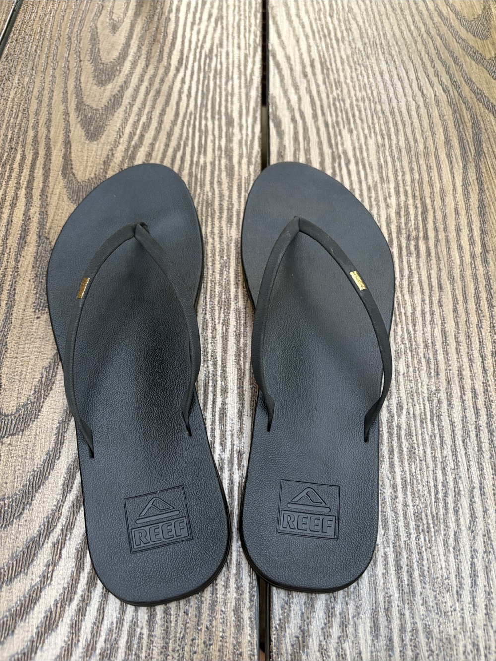 Reef Black Textured Logo Flip Flops